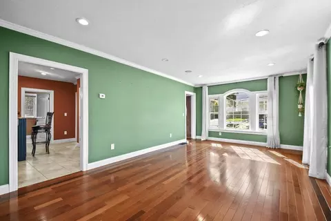 27 Kendrick Ave, Worcester, MA 01606 photo 2