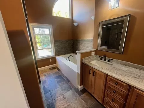 27 Kendrick Ave, Worcester, MA 01606 photo 19
