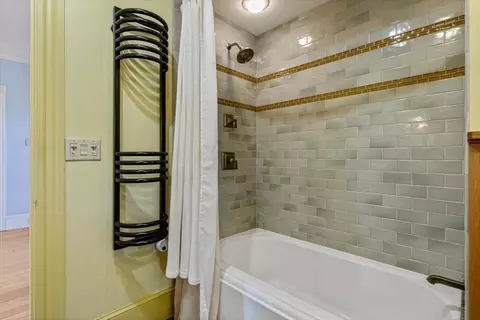 Bath - 66 Bartlet St, Andover, MA 01810 photo 3 of 4