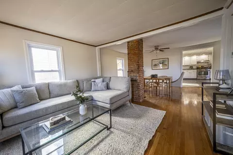 24 Jordan St, Haverhill, MA 01830