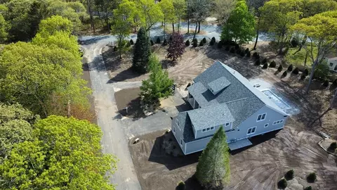 4 Monomoy Ln, Orleans, MA 02653
