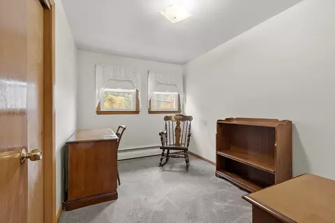 Bedroom - 236 Ash St, Gardner, MA 01440 photo 5 of 6