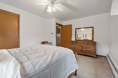 Bedroom - 236 Ash St, Gardner, MA 01440 photo 4 of 6