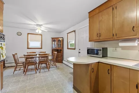 Kitchen - 236 Ash St, Gardner, MA 01440 photo 5 of 5