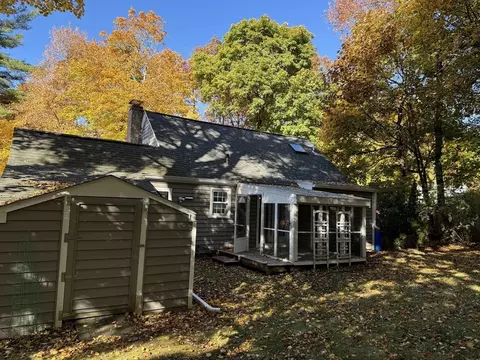 Exterior - 5 Westview Rd, Worcester, MA 01602 photo 6 of 8