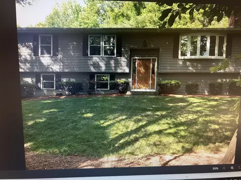 562 Pine St, Leicester, MA 01524