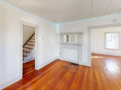 65 Foster St, Everett, MA 02149 photo 4
