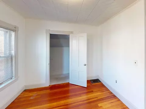 65 Foster St, Everett, MA 02149 photo 8