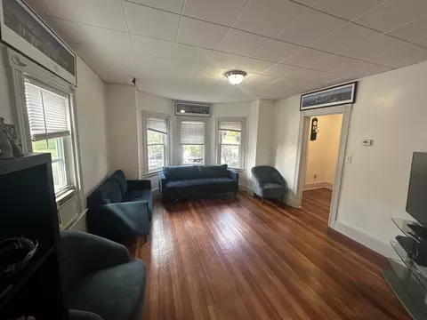 65 Foster St, Everett, MA 02149 photo 32