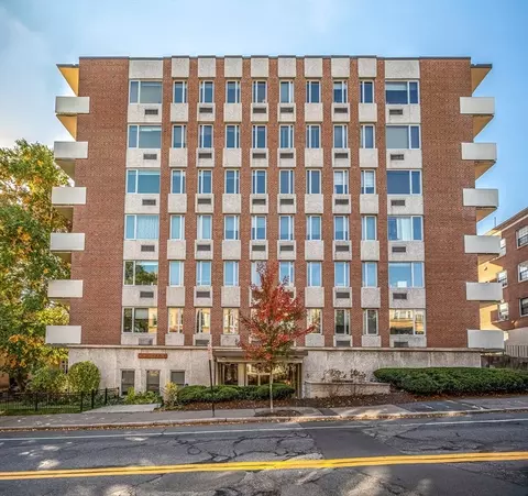 216 St Paul #703, Brookline, MA 02446