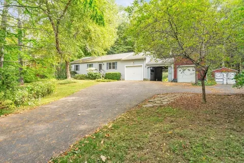 30 Montague Rd, Sunderland, MA 01375