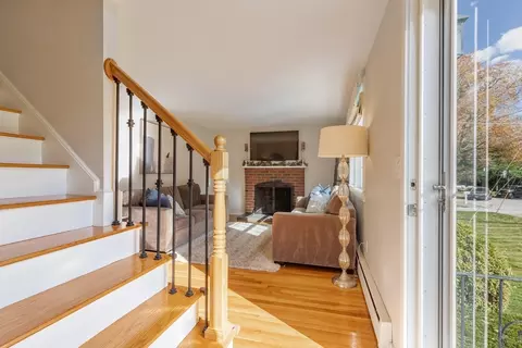 Entry Way - 6 Beth Rd, Franklin, MA 02038 photo 1 of 3