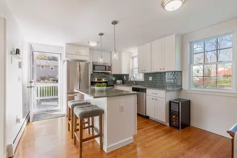 Kitchen - 6 Beth Rd, Franklin, MA 02038 photo 1 of 7