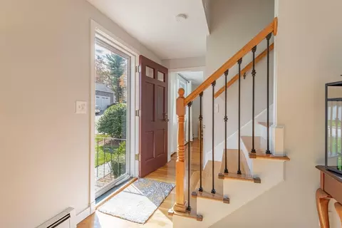 Entry Way - 6 Beth Rd, Franklin, MA 02038 photo 3 of 3