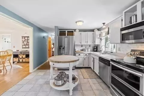 Kitchen - 737 Old Barnstable Rd, Mashpee, MA 02649 photo 3 of 3