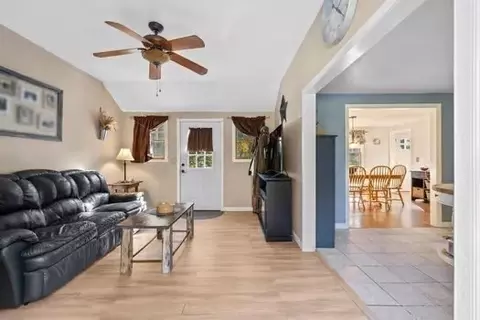 Entry Way - 737 Old Barnstable Rd, Mashpee, MA 02649 photo 2 of 3
