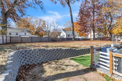 56 Winding Ln, Springfield, MA 01118 photo 21