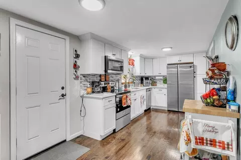56 Winding Ln, Springfield, MA 01118 photo 7