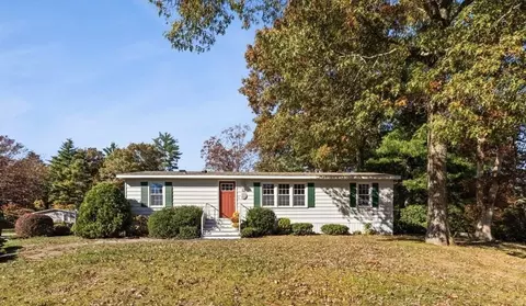 52 S Meadow Vlg # -9, Carver, MA 02330