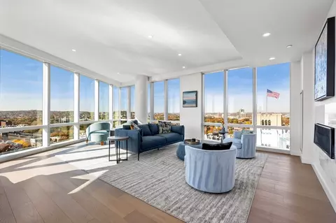 188 Brookline Ave #19A, Boston, MA 02215