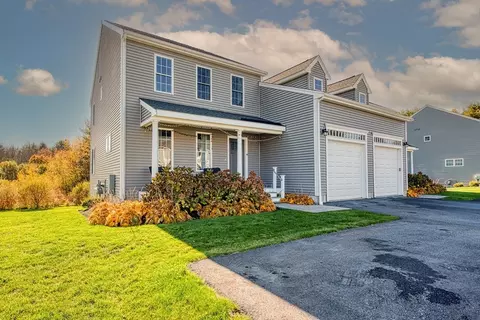 69 Saw Mill Ln #69, Hanson, MA 02341