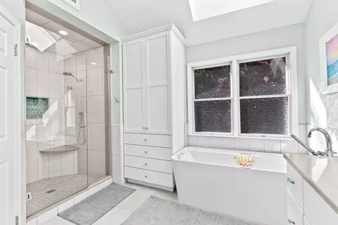 Bath - 36 Foundry Rd, Sharon, MA 02067 photo 1 of 3