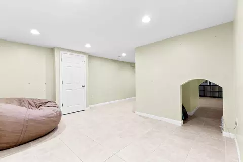 Entry Way - 36 Foundry Rd, Sharon, MA 02067 photo 4 of 4