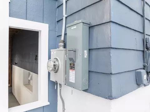 407 Stetson St, Fall River, MA 02720 photo 7