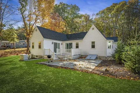 Exterior - 135 Cutler Rd, Hamilton, MA 01982 photo 3 of 4