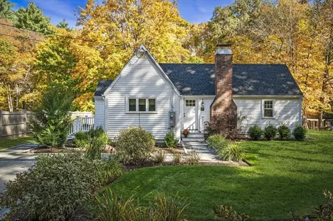 135 Cutler Rd, Hamilton, MA 01982
