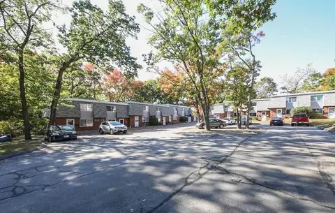 141 Thissell Ave #27, Dracut, MA 01826