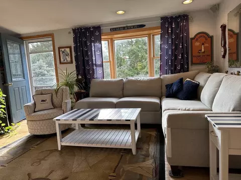 19 Summer St, Bourne, MA 02532 photo 8