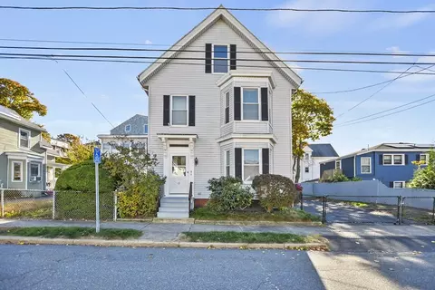 69 Glenwood St, Lynn, MA 01902