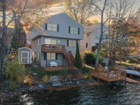 Exterior - 8 Bumpy Ln, Methuen, MA 01844 photo 5 of 5