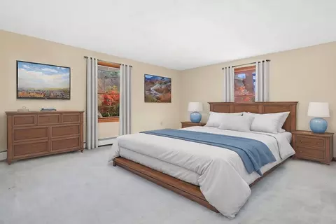 Bedroom - 8 Bumpy Ln, Methuen, MA 01844 photo 3 of 6