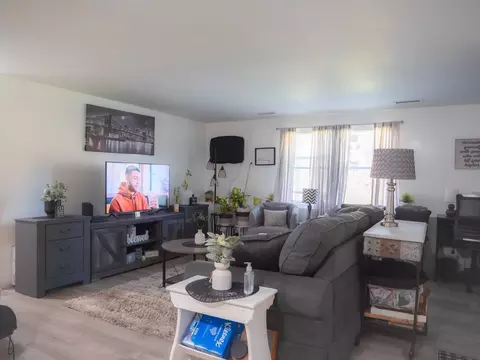 1475 Braley Rd #15, New Bedford, MA 02745