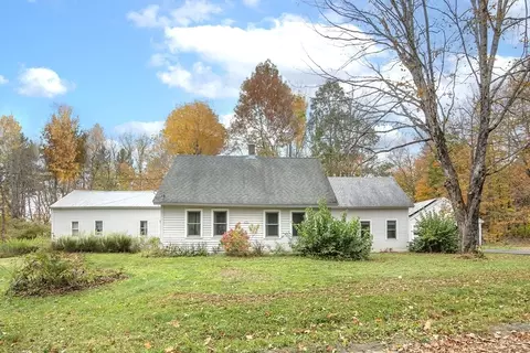 54 S Union St, Plainfield, MA 01070