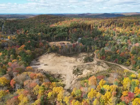 727 Brimfield Rd, Warren, MA 01083