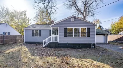 294 Roosevelt Ave, Springfield, MA 01109