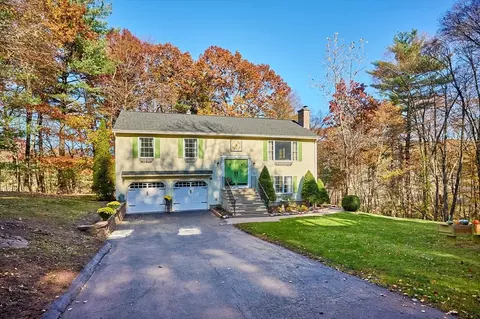 645 W Cherry St, Holyoke, MA 01040
