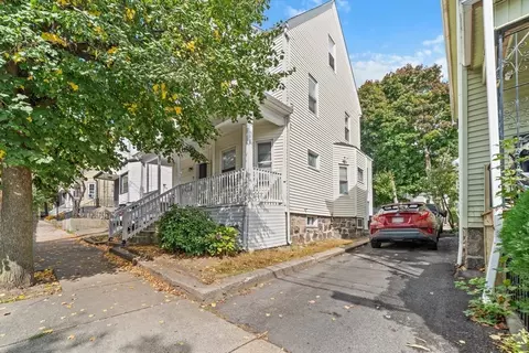 31 Calhoun Ave, Everett, MA 02149 photo 21