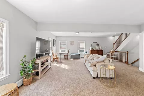 31 Calhoun Ave, Everett, MA 02149 photo 3