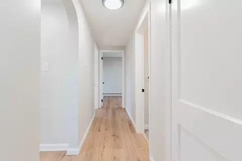 Entry Way - 28 Thompson Rd, Webster, MA 01570 photo 2 of 3