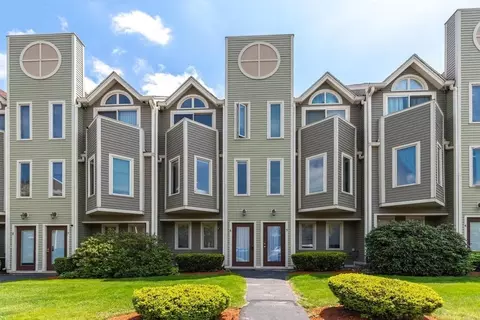 70 Austin St #6, Lowell, MA 01854