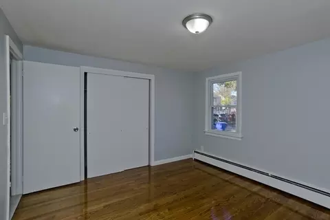 37 Wilber St, Springfield, MA 01104 photo 15