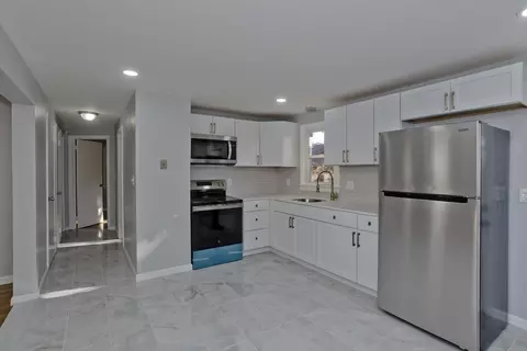 37 Wilber St, Springfield, MA 01104 photo 6