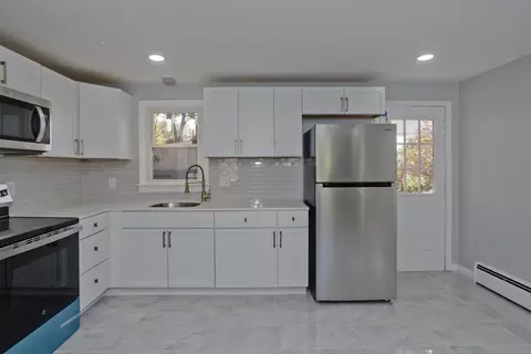 37 Wilber St, Springfield, MA 01104 photo 5