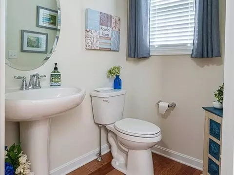 Bath - 12 Caden Ct #12, Upton, MA 01568 photo 1 of 3