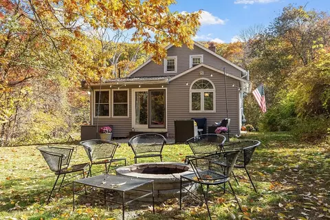 Exterior - 66 Dawson Rd, Worcester, MA 01602 photo 5 of 10