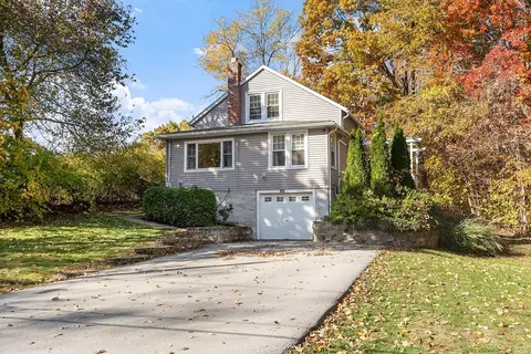 66 Dawson Rd, Worcester, MA 01602